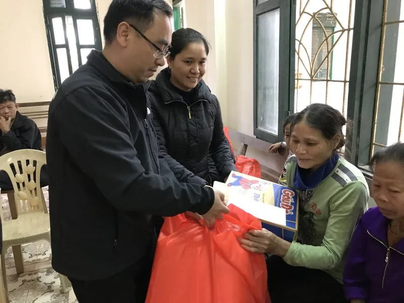 Caritas giáo phận Thanh Hóa: Thăm và tặng quà cho người nghèo