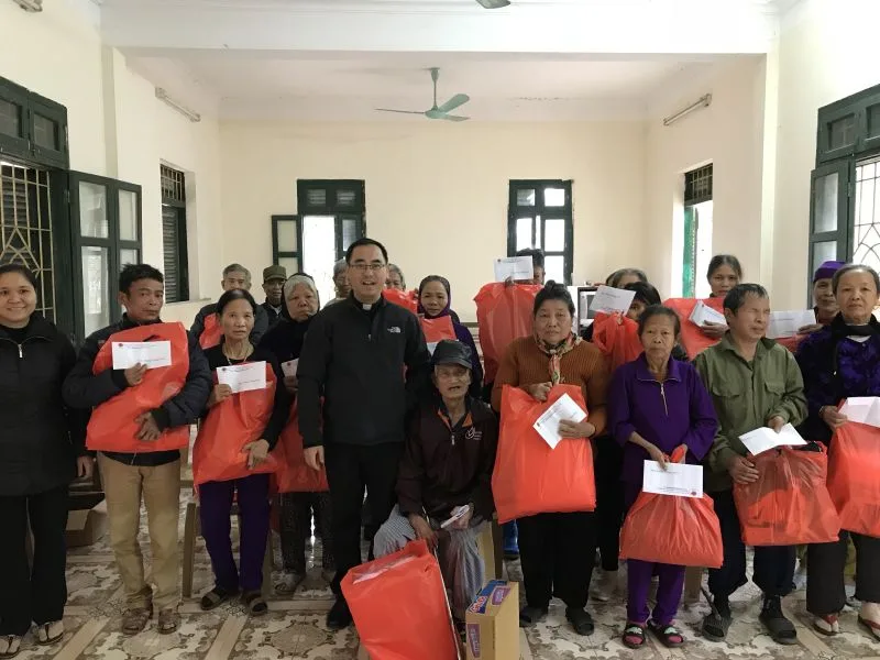 Caritas giáo phận Thanh Hóa: Thăm và tặng quà cho người nghèo