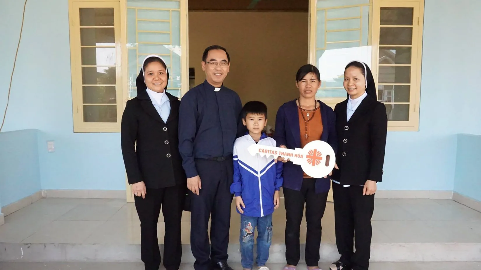 Caritas Thanh Hóa : Bàn Giao Nhà Tình Thương Cho Các Hộ Dân Chài Yên Khánh – Thanh Hóa