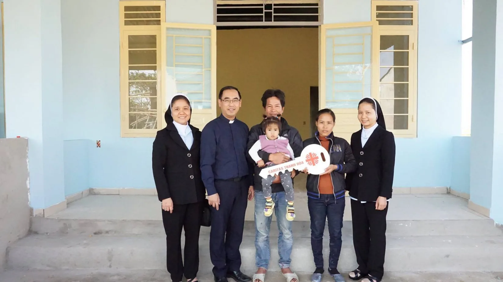 Caritas Thanh Hóa : Bàn Giao Nhà Tình Thương Cho Các Hộ Dân Chài Yên Khánh – Thanh Hóa