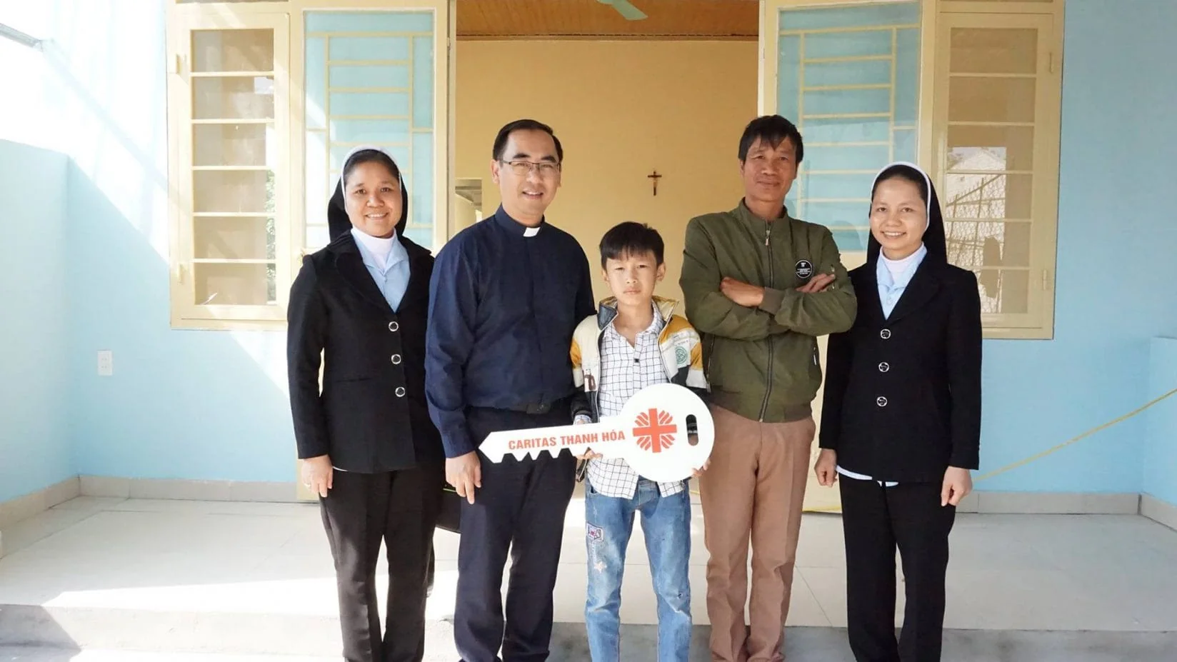 Caritas Thanh Hóa : Bàn Giao Nhà Tình Thương Cho Các Hộ Dân Chài Yên Khánh – Thanh Hóa