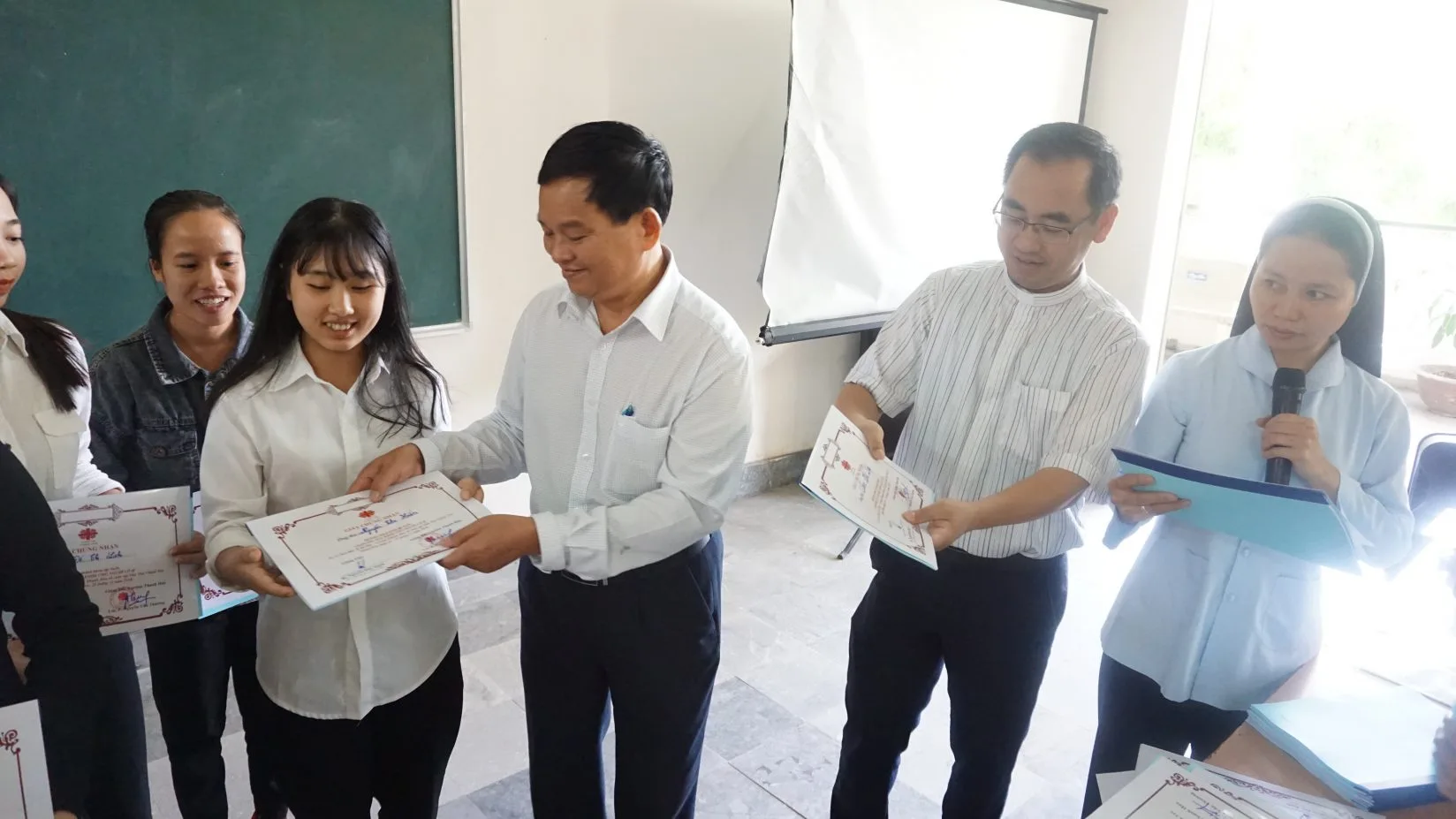 Caritas Thanh Hóa: Khóa Tập Huấn “Bảo Vệ Sức Khỏe Cho Người Nhiễm HIV”