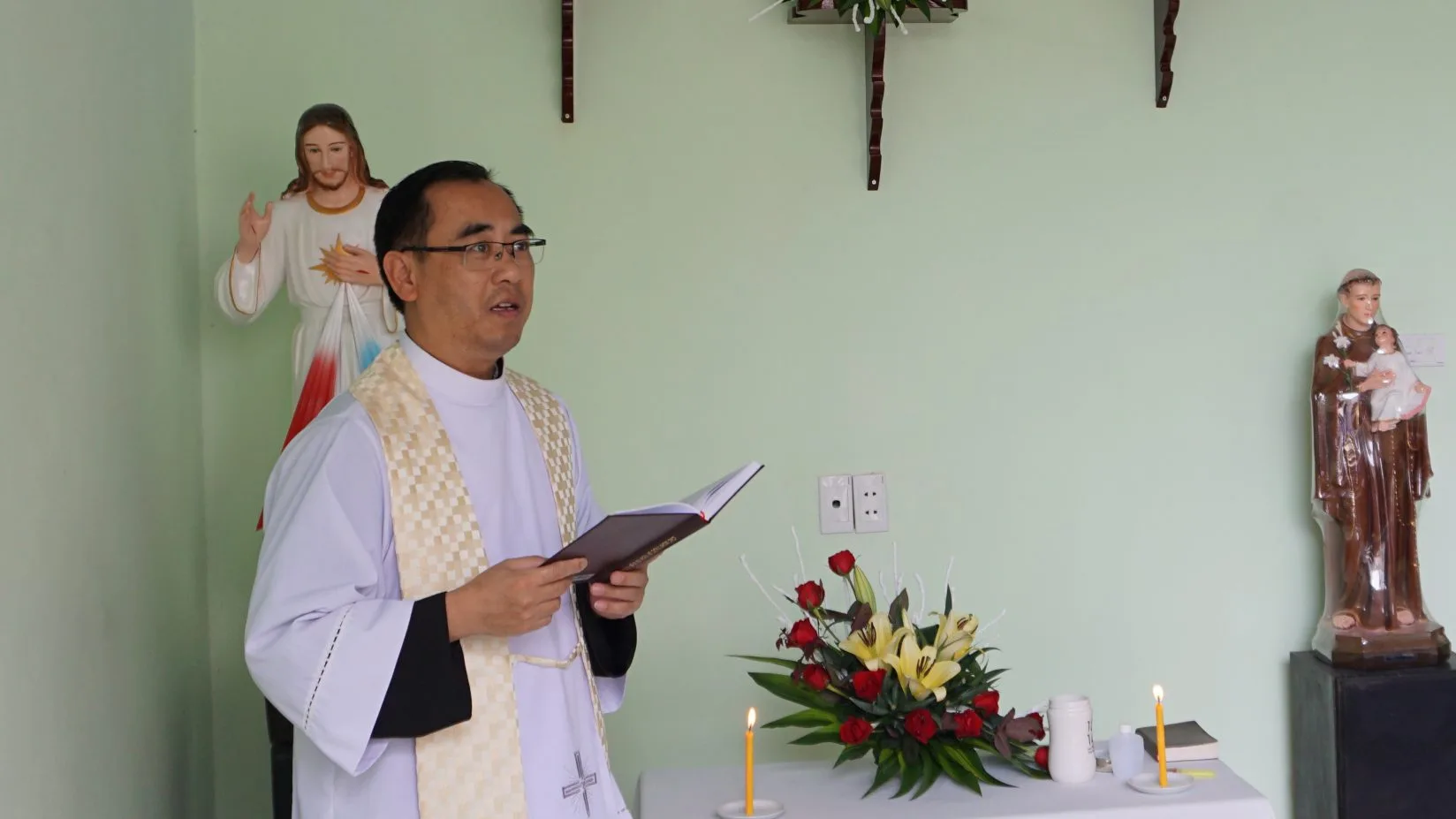 Caritas Thanh Hóa: Nghi Thức Làm Phép Và Bàn Giao Nhà Tình Thương