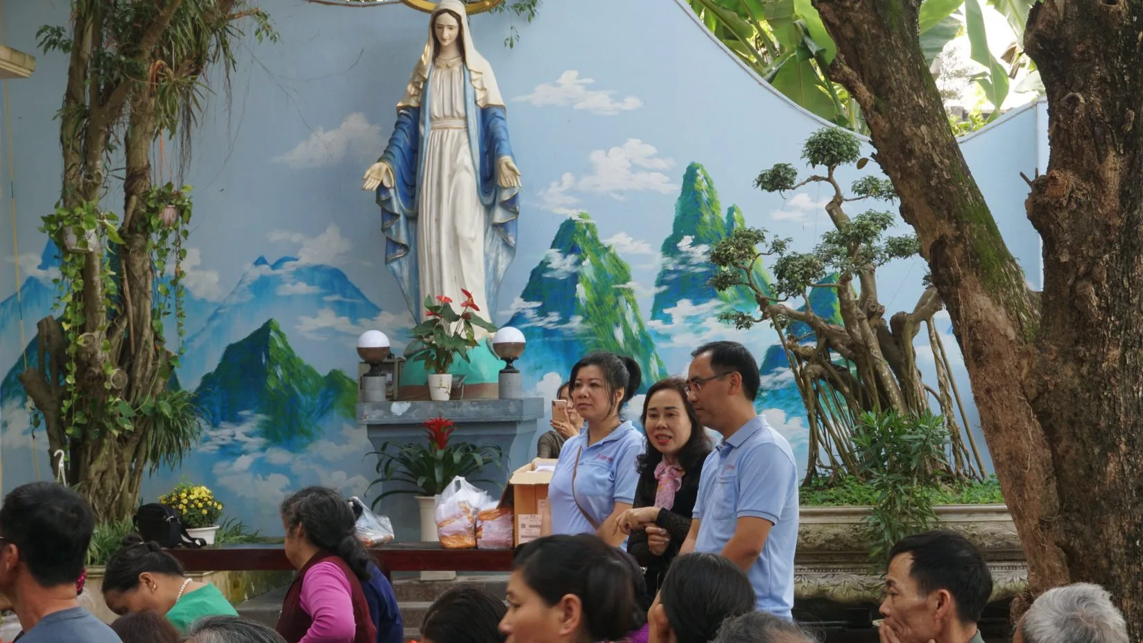 SẺ CHIA NIỀM VUI MÙA XUÂN