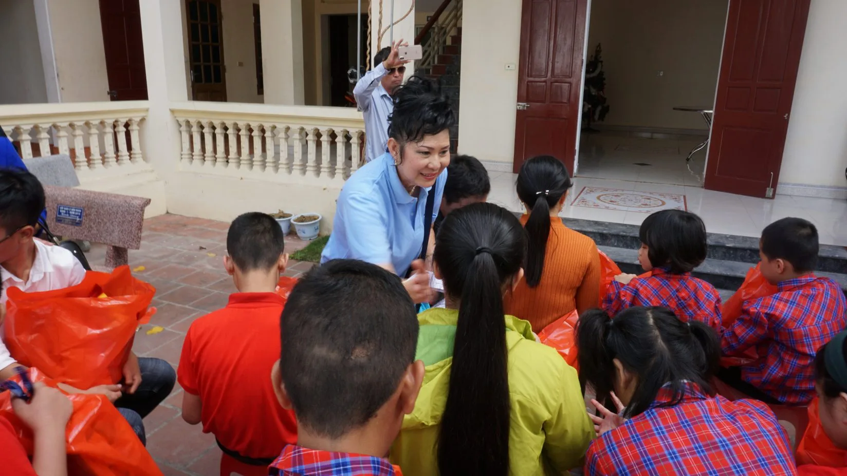 SẺ CHIA NIỀM VUI MÙA XUÂN