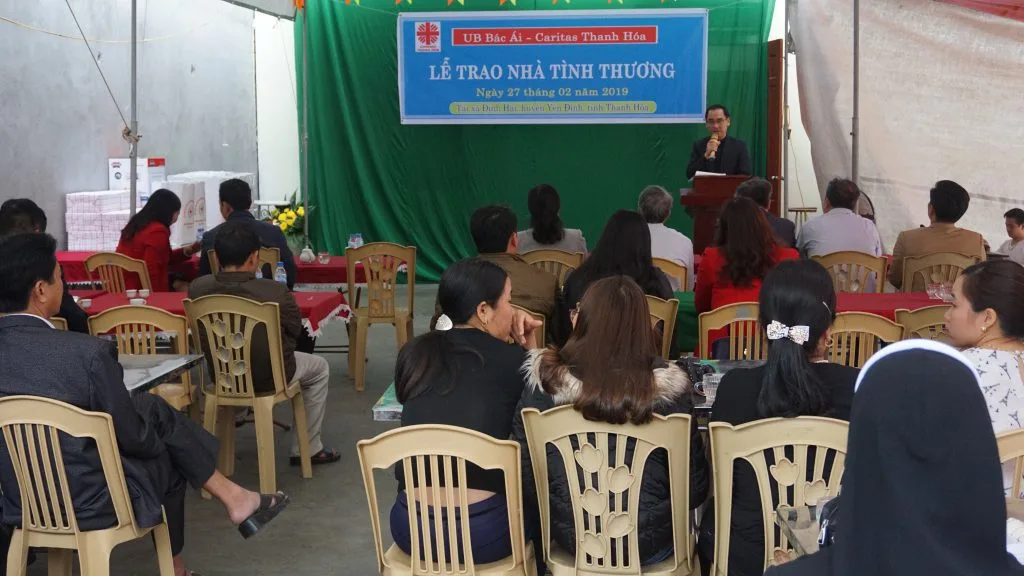 Lễ Trao Nhà Tình Thương
