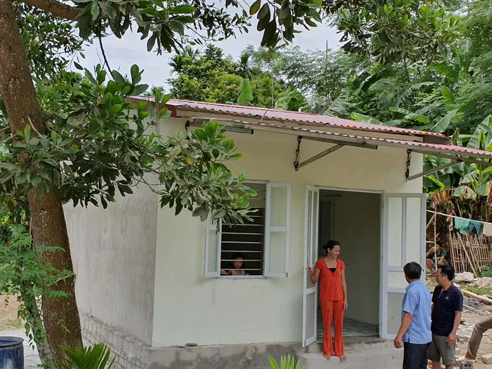 CON CHỈ MONG MỘT MÁI NHÀ