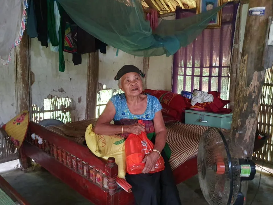 GIA CẢNH CỦA BÀ LÊ THỊ SẦM