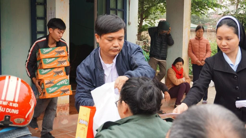 Trao quà Tết cho hội người mù tỉnh Thanh Hóa