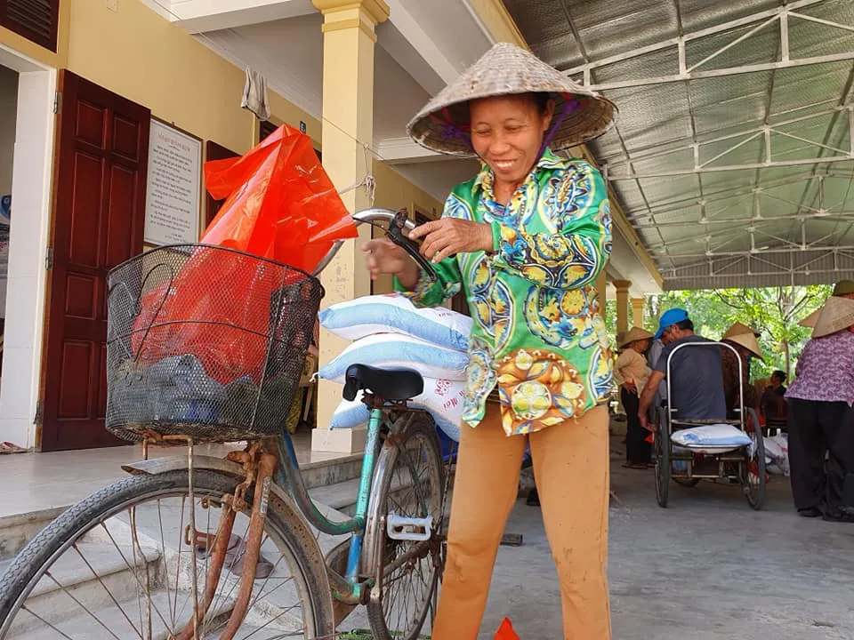 THĂM CÁC BỆNH NHÂN PHONG CÙI TẠI TRAI PHONG QUỲNH LẬP, HUYỆN QUỲNH LƯU, TỈNH NGHỆ AN