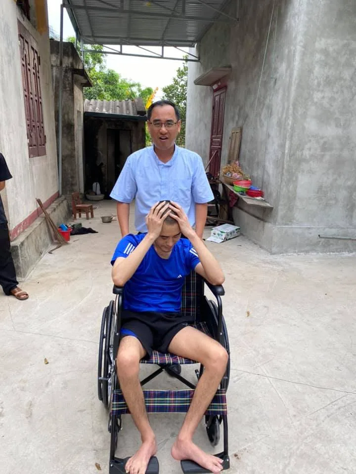 Làm đôi chân cho người què cụt…