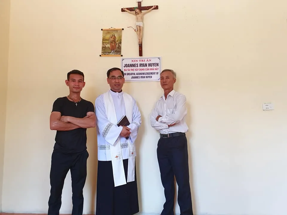 TRAO NHÀ CHO GIA ĐÌNH EM NGUYỄN VĂN CÔNG