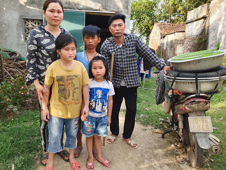 TRAO NHÀ TÌNH THƯƠNG CHO GIA ĐÌNH ANH NGUYỄN VĂN HÙNG