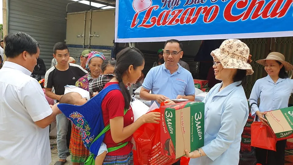 Xin tri ân quý ân nhân của Hội Bác Ái Ilazaro đã tài trợ chuyến đi trao quà cho bà con dân tộc H’Mong tại hai xã Mường Lý và Pù Nhi thuộc huyện Mường Lát, tỉnh Thanh Hoá.