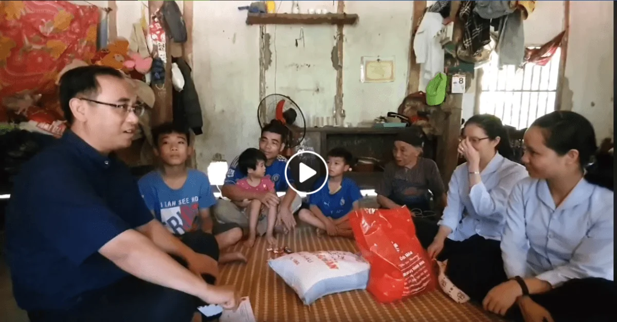 Trở lại thăm gia đình bà Lê Thị Thanh