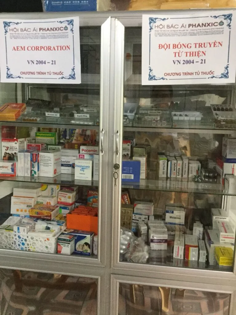 XIN TRI ÂN QUÝ ÂN NHÂN VÀ HỘI BÁC ÁI PHANXICO