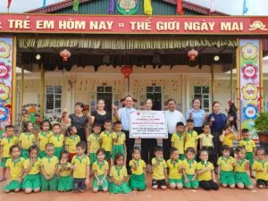 ĐEM NGUỒN NƯỚC SẠCH ĐẾN CHO CÁC EM