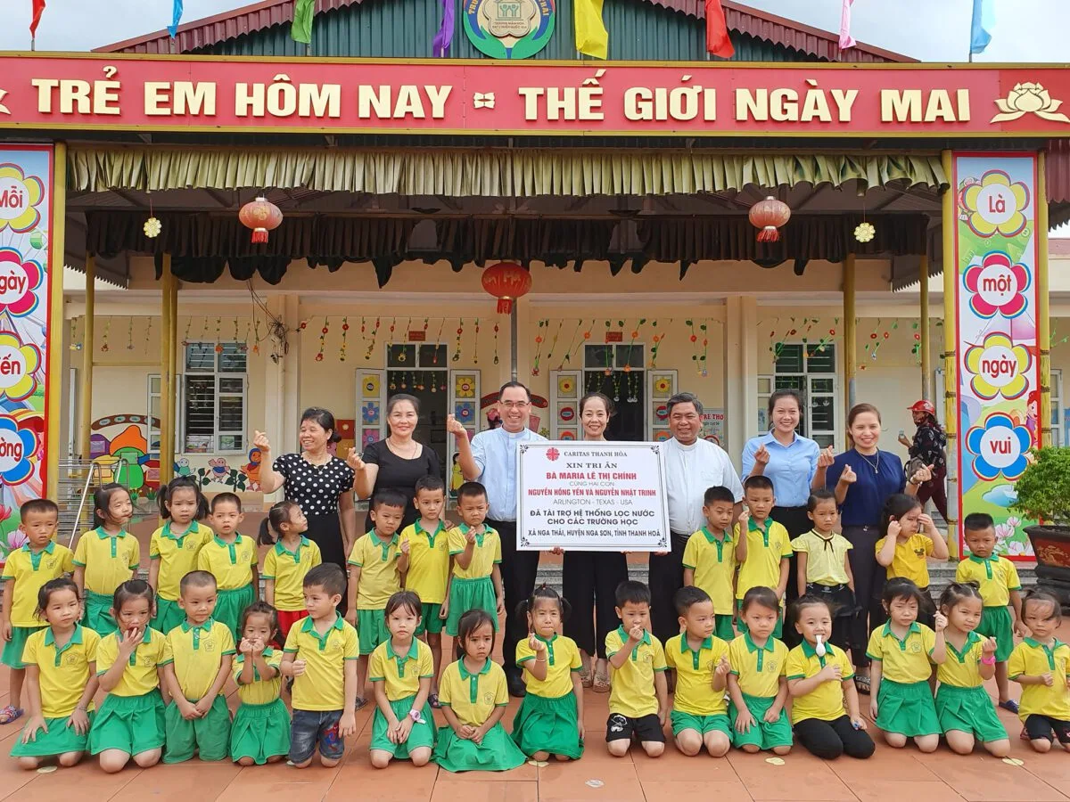 ĐEM NGUỒN NƯỚC SẠCH ĐẾN CHO CÁC EM