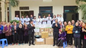 KHÁM BỆNH VÀ PHÁT THUỐC MIỄN PHÍ TẠI GIÁO XỨ NGỌC LẪM
