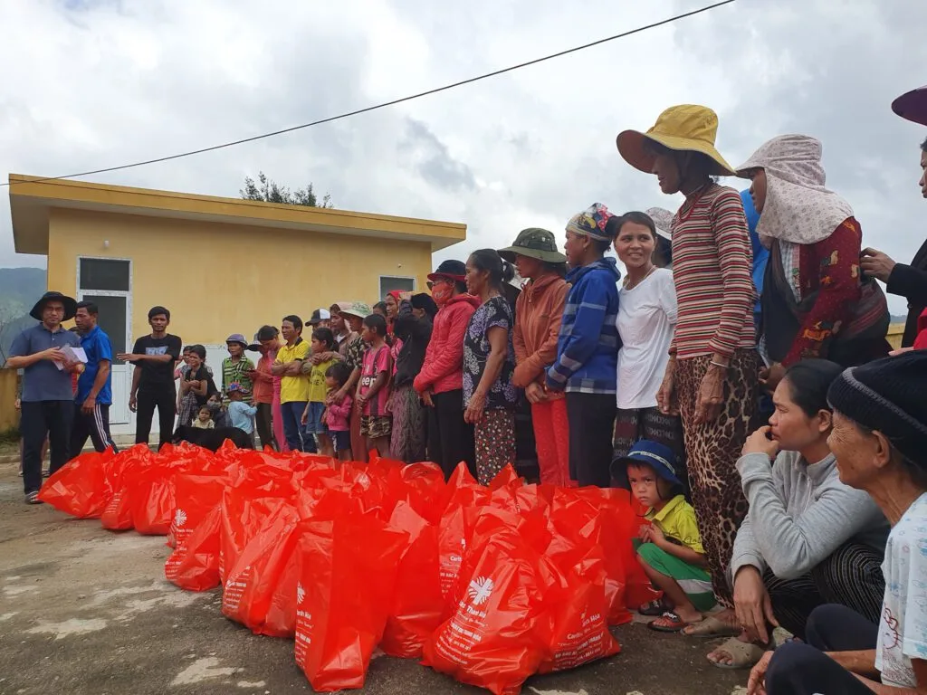TRONG MƯA LŨ CARITAS THANH HOÁ VẪN LUÔN NHỚ TỚI CÁC EM
