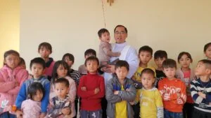 NIỀM VUI CỦA TRẺ EM LÀNG CHÀI CỰ KHÁNH – THANH HÓA