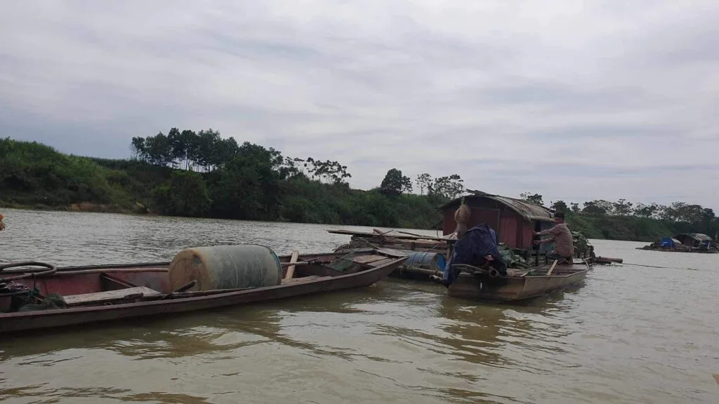 CĂN NHÀ TRONG MƠ CỦA NGƯỜI DÂN CHÀI THỊ TRẤN QUÝ LỘC, HUYỆN YÊN ĐỊNH, TỈNH THANH HOÁ