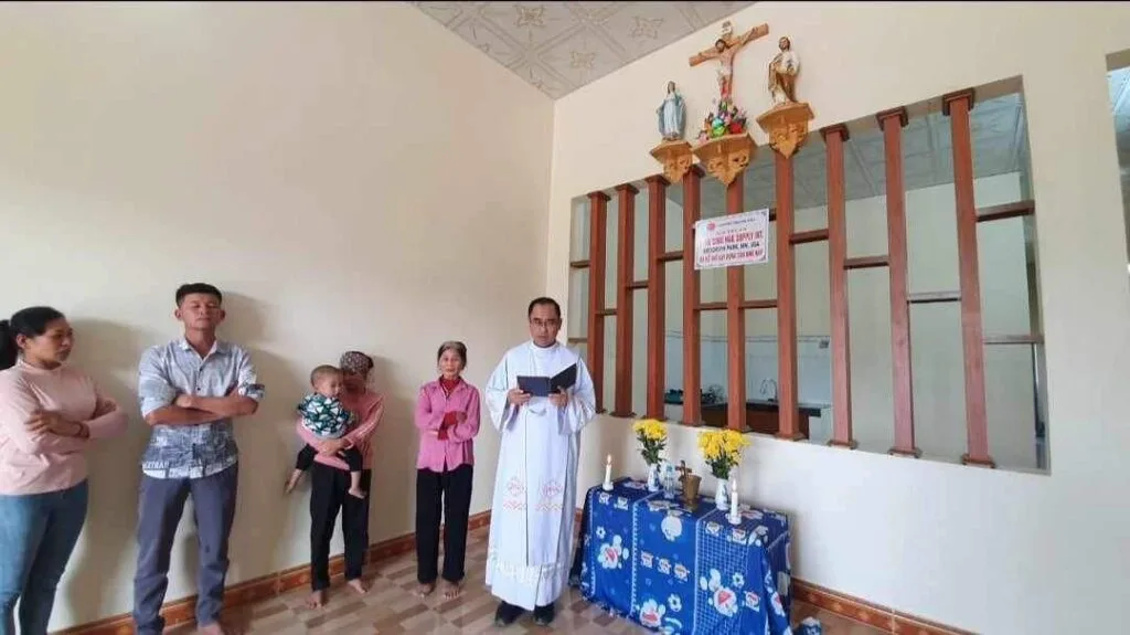 CĂN NHÀ TRONG MƠ CỦA NGƯỜI DÂN CHÀI THỊ TRẤN QUÝ LỘC, HUYỆN YÊN ĐỊNH, TỈNH THANH HOÁ