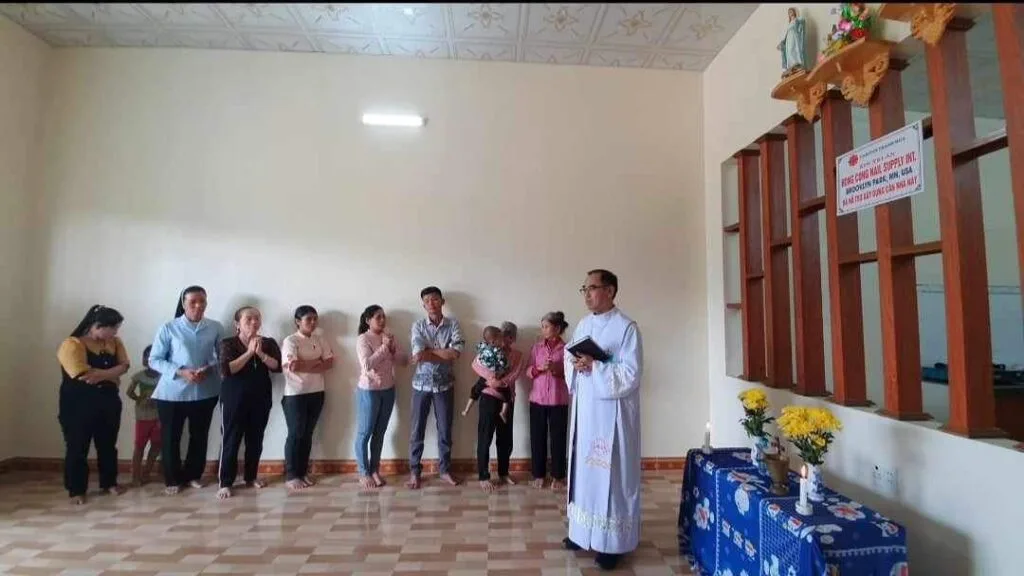 CĂN NHÀ TRONG MƠ CỦA NGƯỜI DÂN CHÀI THỊ TRẤN QUÝ LỘC, HUYỆN YÊN ĐỊNH, TỈNH THANH HOÁ