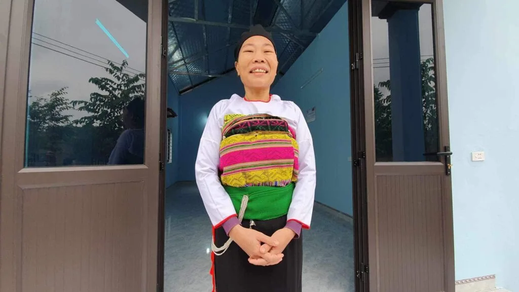 TRAO NHÀ TÌNH THƯƠNG CHO GIA ĐÌNH CHỊ PHẠM THỊ GIANG, XÃ PHÚC THỊNH, HUYỆN NGỌC LẶC, TỈNH THANH HOÁ
