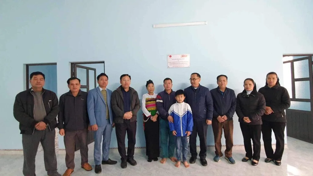 TRAO NHÀ TÌNH THƯƠNG CHO GIA ĐÌNH CHỊ PHẠM THỊ GIANG, XÃ PHÚC THỊNH, HUYỆN NGỌC LẶC, TỈNH THANH HOÁ