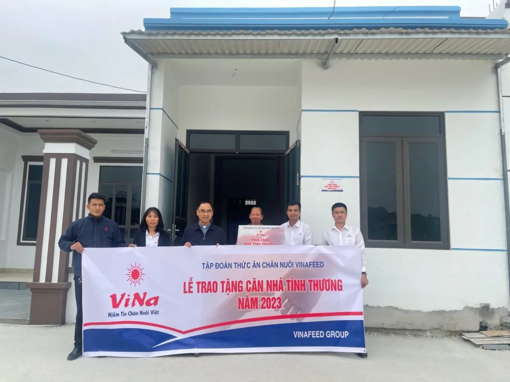 NHỮNG CĂN NHÀ TRONG MƠ CỦA CÁC GIA ĐÌNH DÂN TỘC VÀ DÂN CHÀI