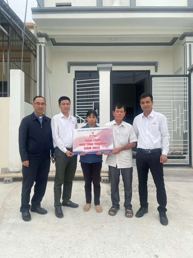 NHỮNG CĂN NHÀ TRONG MƠ CỦA CÁC GIA ĐÌNH DÂN TỘC VÀ DÂN CHÀI