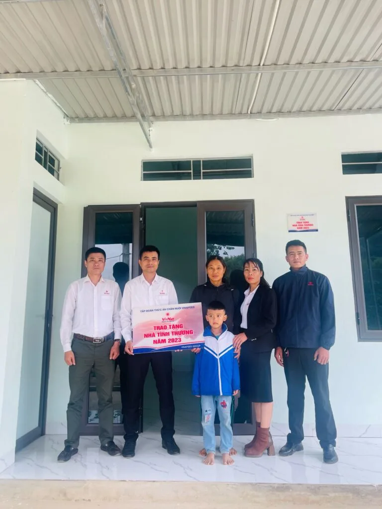 NHỮNG CĂN NHÀ TRONG MƠ CỦA CÁC GIA ĐÌNH DÂN TỘC VÀ DÂN CHÀI