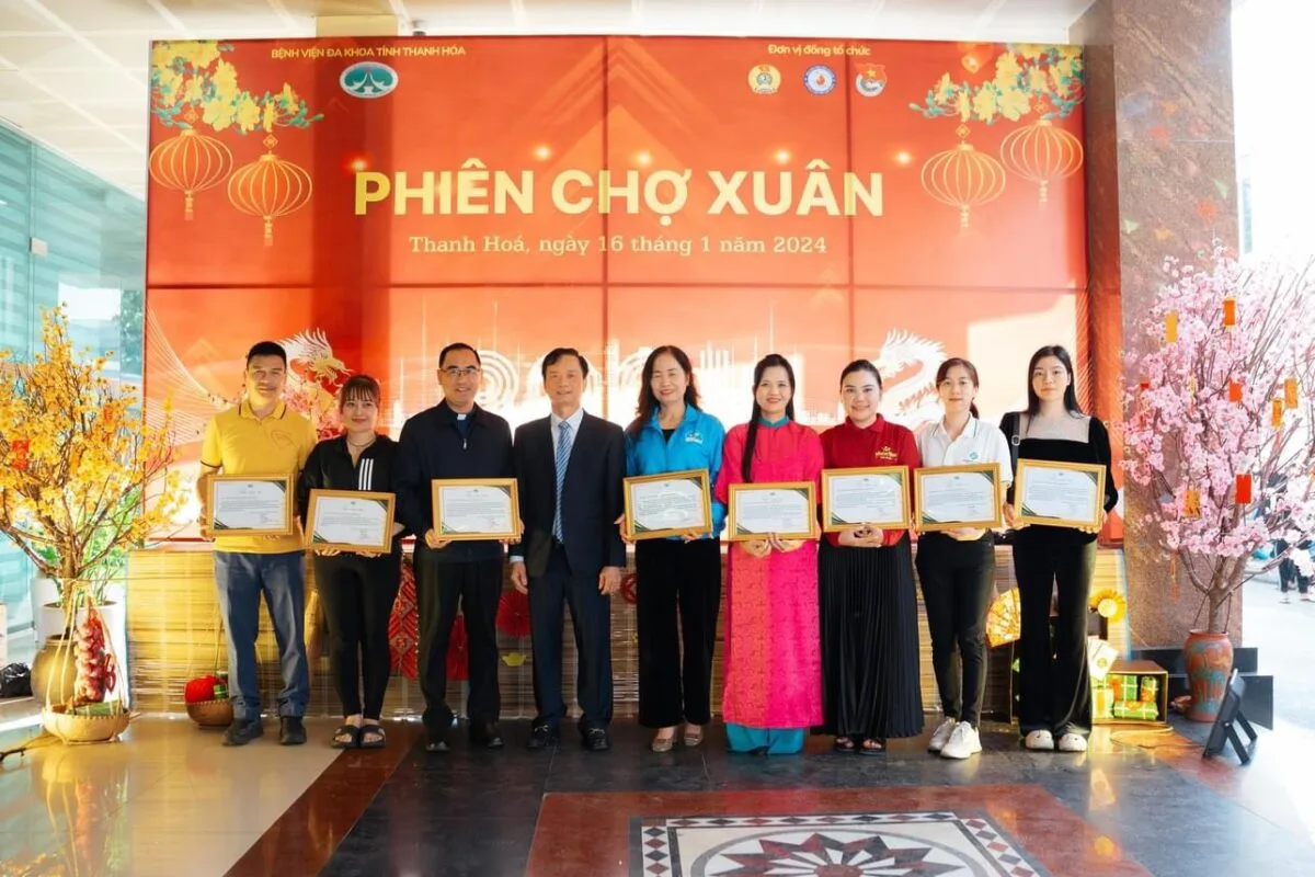 PHIÊN CHỢ XUÂN 2024 TẠI BỆNH VIỆN ĐA KHOA TỈNH THANH HOÁ