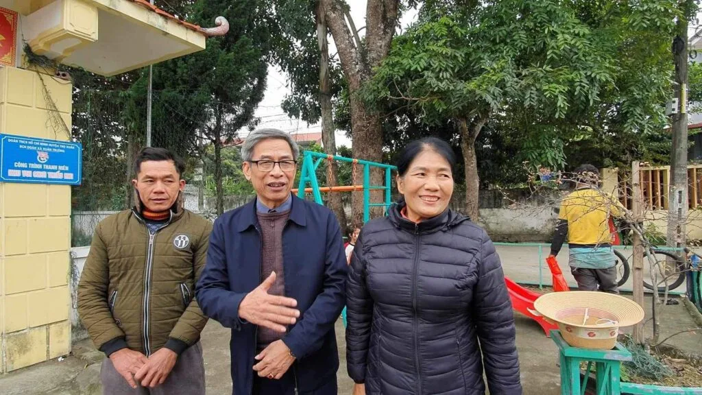 TRAO NHỮNG MÓN QUÀ TẾT THẬT Ý NGHĨA CHO NGƯỜI NGHÈO TẠI HUYỆN THỌ XUÂN