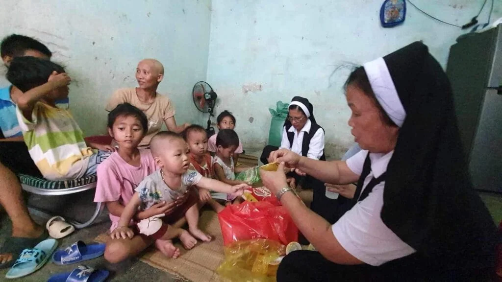 Thăm gia đình chị Tân tại xứ Tam Linh