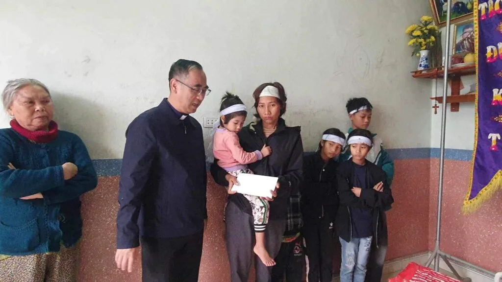 Thăm gia đình chị Tân tại xứ Tam Linh