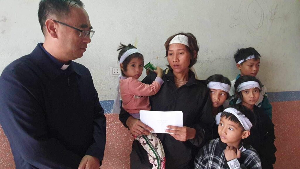 Thăm gia đình chị Tân tại xứ Tam Linh