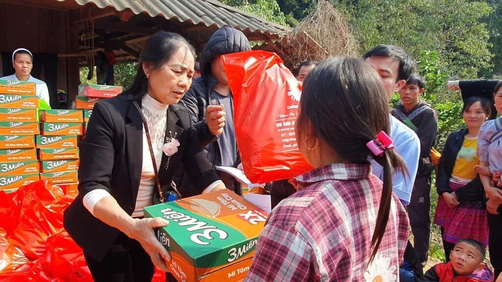 CARITAS THANH HOÁ – BÁC ÁI MÙA CHAY