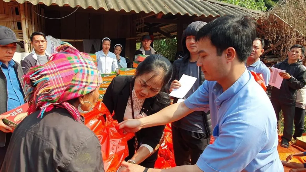 CARITAS THANH HOÁ – BÁC ÁI MÙA CHAY