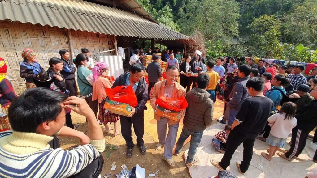 CARITAS THANH HOÁ – BÁC ÁI MÙA CHAY