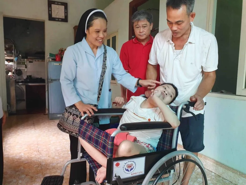 Nụ Cười Rạng Rỡ Trên Môi Người Khuyết Tật – Caritas Thanh Hoá