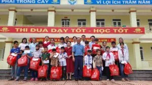 CHẮP CÁNH ƯỚC MƠ CHO CÁC EM HỌC SINH MỒ CÔI VÀ KHUYẾT TẬT TẠI XÃ HÀ LONG, HUYỆN HÀ TRUNG, TỈNH THANH HOÁ