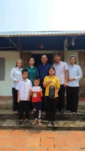 Caritas Thành Hoá Trao Gửi Tình Thương Đến Gia Đình Khó Khăn