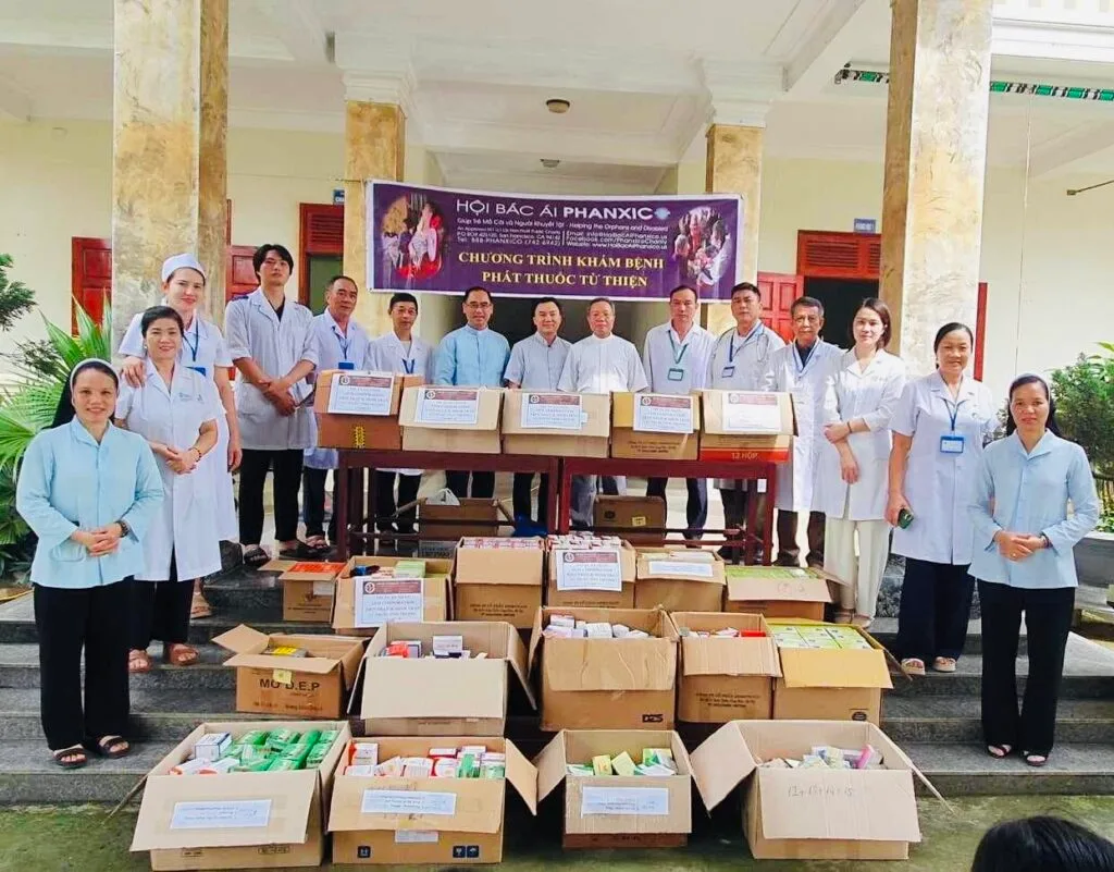 Caritas Thanh Hoá và Hội Thầy Thuốc Samaritano Mang Tình Thương Yêu Tới Giáo Xứ Dương Giao
