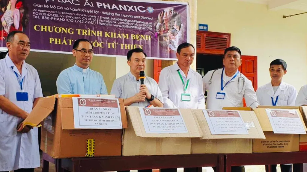 Caritas Thanh Hoá và Hội Thầy Thuốc Samaritano Mang Tình Thương Yêu Tới Giáo Xứ Dương Giao