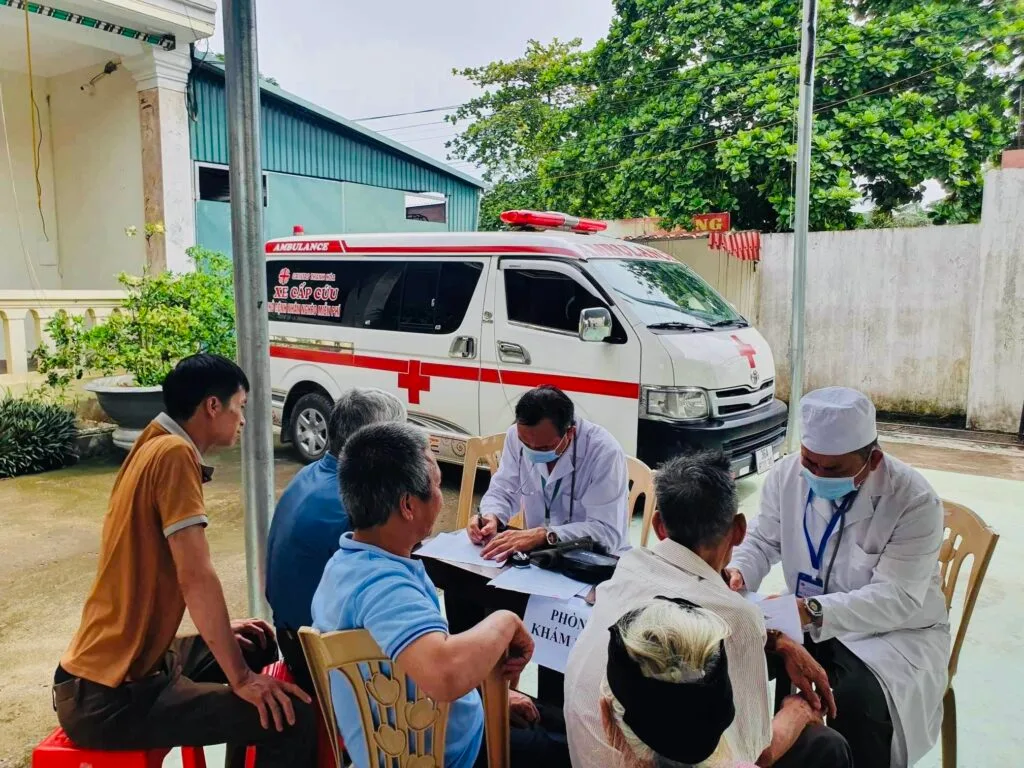 Caritas Thanh Hoá và Hội Thầy Thuốc Samaritano Mang Tình Thương Yêu Tới Giáo Xứ Dương Giao