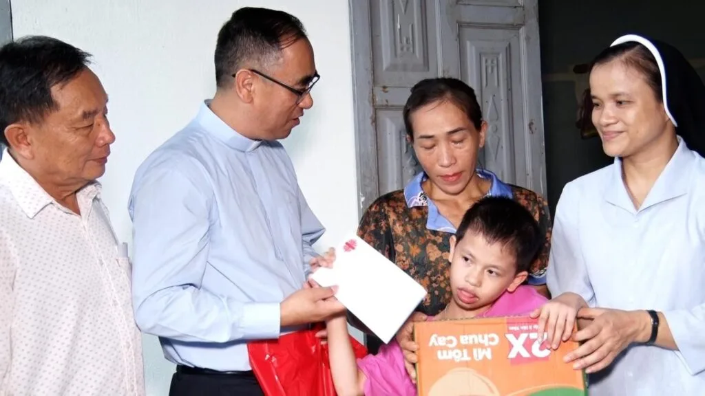 Caritas Thanh Hoá: Mang Tình Thương Yêu Đến Những Mảnh Đời Khó Khăn