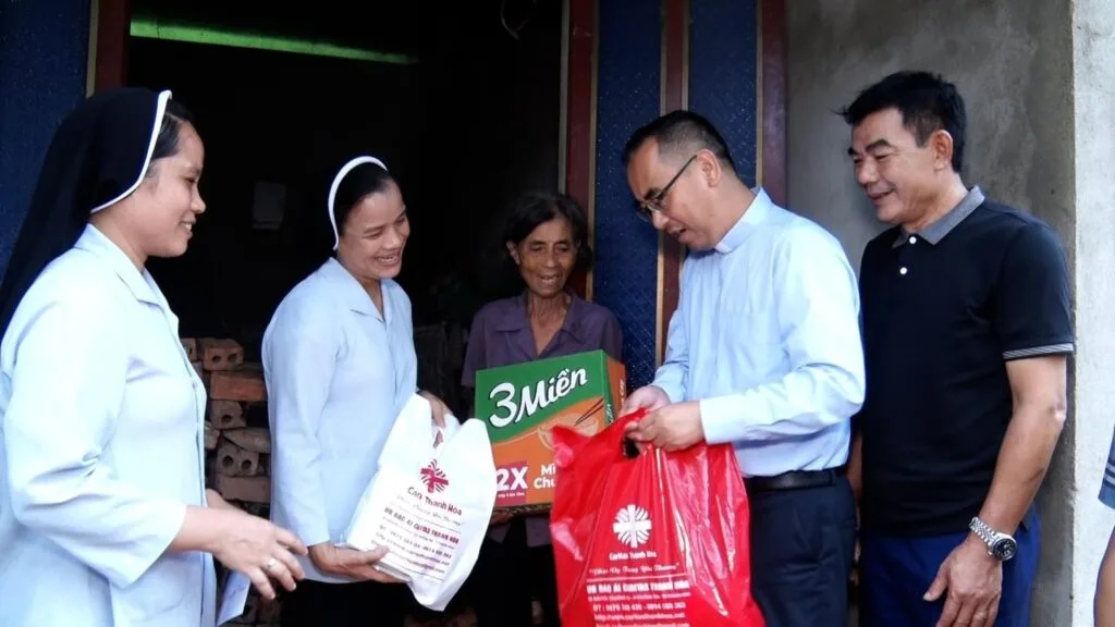 Caritas Thanh Hoá: Mang Tình Thương Yêu Đến Những Mảnh Đời Khó Khăn