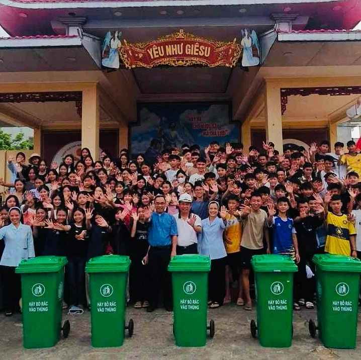 Caritas Thanh Hóa Chung Tay Bảo Vệ Môi Trường Biển Tại Ba Làng: Nỗ Lực Gìn Giữ “Ngôi Nhà Chung”